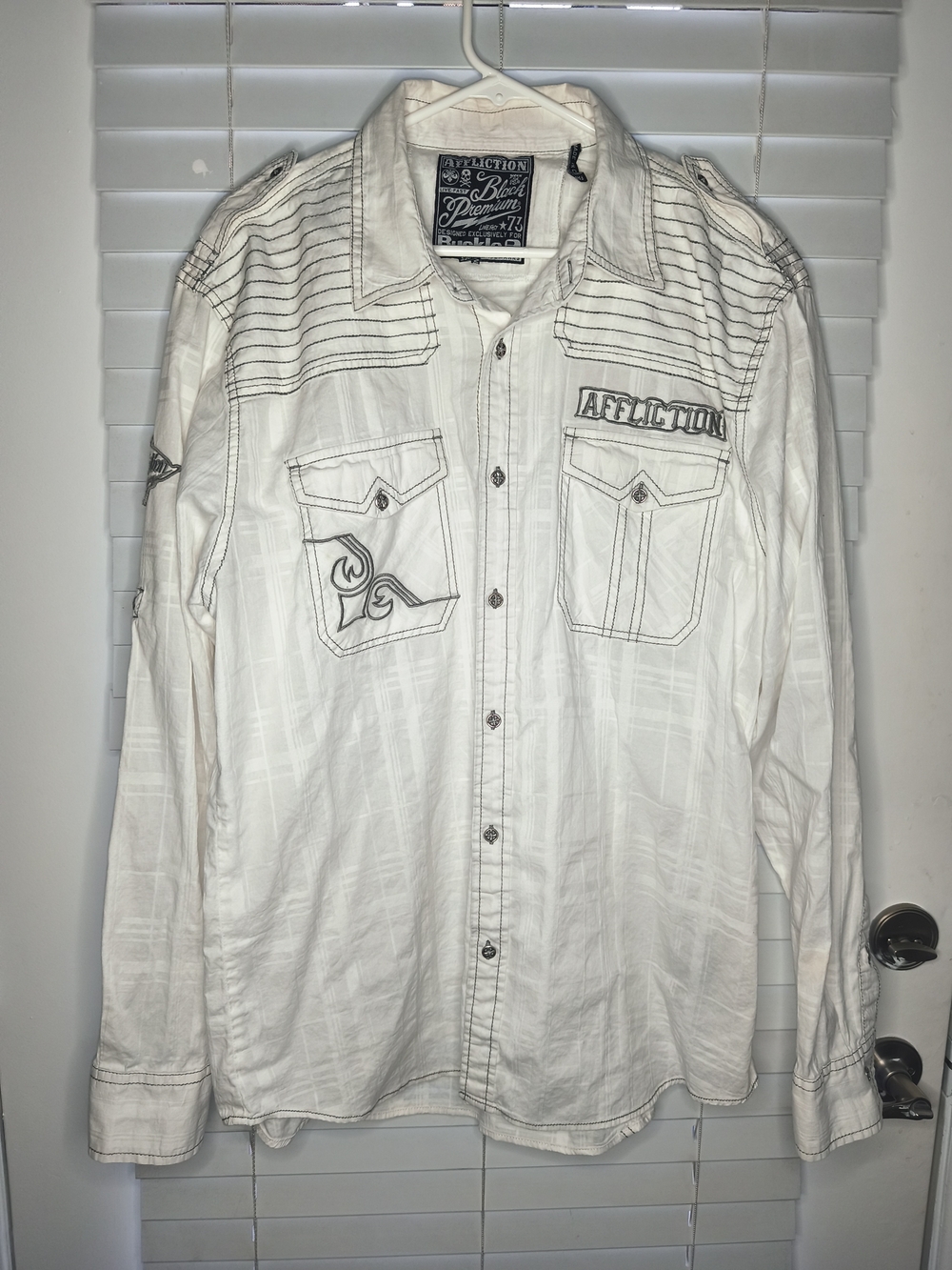 Affliction Black Premium Buckle Men White Shirt Thick Stitch Embroidered Sz 2XL